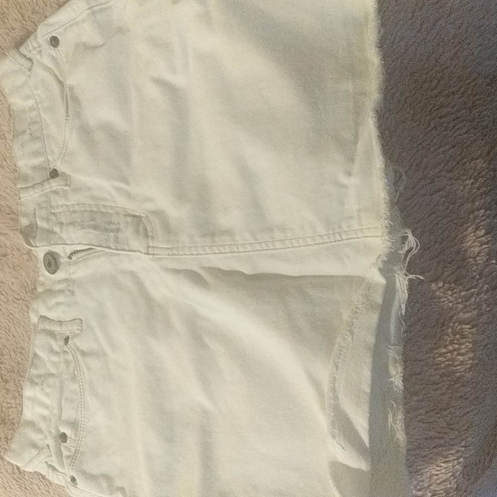 White denim skirt